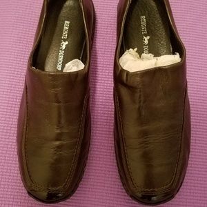 BROWN LEATHER FLATS